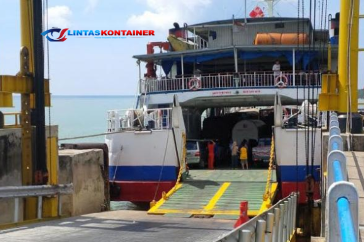 Libur Panjang, Pelabuhan Tanjung Api-Api (TAA) Menyeberangkan 6.000 Penumpang ke Bangka