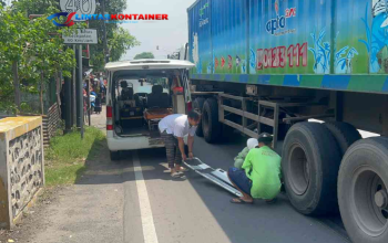 Kecelakaan Tragis Motor Scoopy Tertabrak Truk Kontainer di Jakarta Barat: 2 Tewas