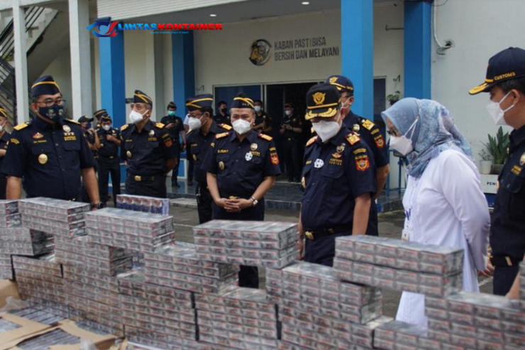 Bea Cukai Banten Bersinergi dengan Perusahaan Jasa Titipan untuk Berantas Rokok Ilegal