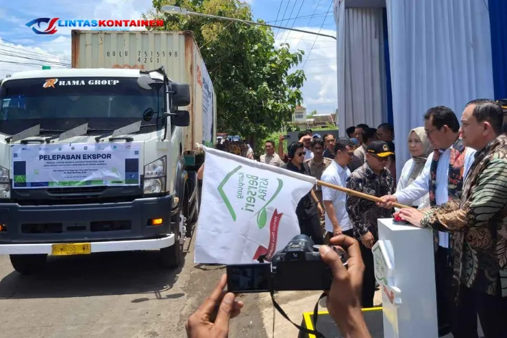 10 Kontainer Mainan Anjing dari Limbah Kayu Asal Purworejo Tembus ke 2 Benua