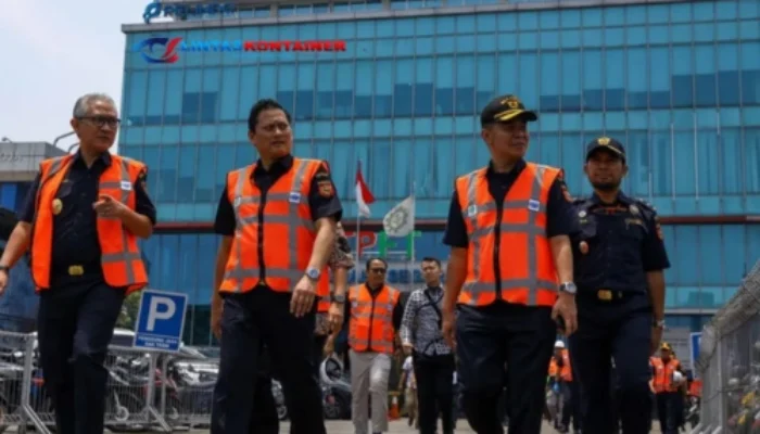 Bea Cukai Tanjung Priok Dukung Ekspor Galvanize ke AS, Produk Lokal Tembus Pasar Global!