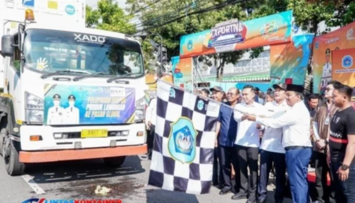 Ekspor 7 Kontainer Resmi Dibuka! Lamongan Exportiva II Siap Guncang Pasar Global