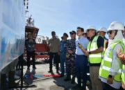 BBM & Logistik Terganggu, Gibran Tinjau Pelabuhan Pulau Baai!