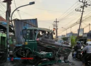 Tragedi Mengerikan di Gresik: Kontainer Hantam Pengendara Motor hingga Tewas