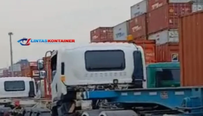 Pelabuhan Tanjung Priok Lumpuh, Macet Bikin Geger!