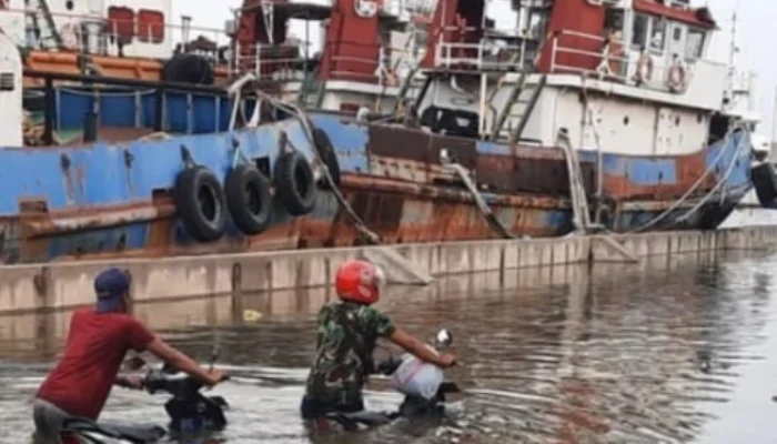 Tanggul Tanjung Emas Jebol, Semarang Tergenang Air Laut!