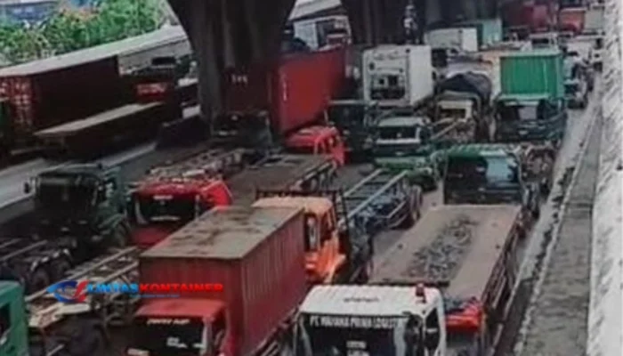 Macet Horor Tanjung Priok Bikin Resah, Menhub Tunjuk Ciwandan dan Patimban Jadi Solusi!