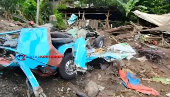 Kecelakaan Maut di Purworejo: Truk Tronton Tabrak Angkot, 11 Tewas dan 6 Luka-luka