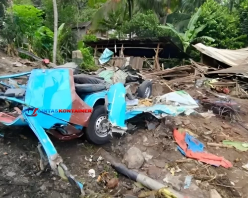 Kecelakaan Maut di Purworejo: Truk Tronton Tabrak Angkot, 11 Tewas dan 6 Luka-luka