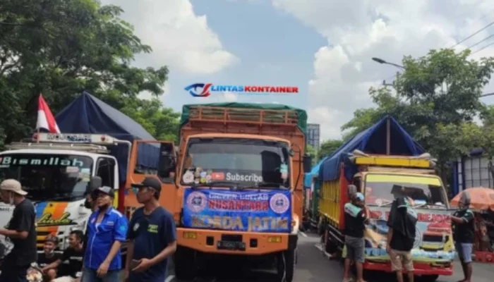 Ribuan Sopir Truk Demo Tolak Aturan ODOL, Apa yang Dikeluhkan?