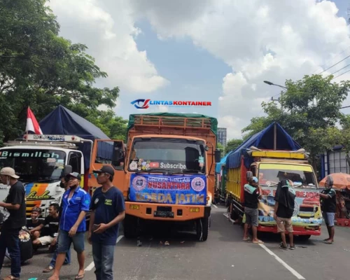 Ribuan Sopir Truk Demo Tolak Aturan ODOL, Apa yang Dikeluhkan?