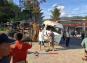 Truk Kontainer Tabrakan Beruntun dengan 5 Mobil, Satu Orang Luka Ringan