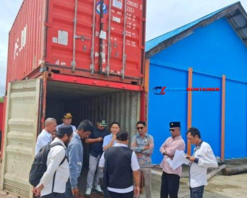 DPRD Morotai Sidak Kontainer Subsidi, Temuan Mengejutkan!