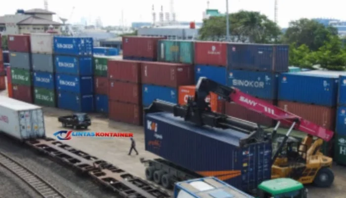 Logistik Melaju! Volume Kontainer KA Tembus Rekor Baru 239.346 Ton