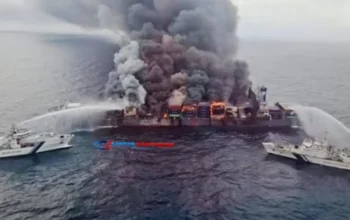 Kebakaran di Kapal Kontainer Singapura, 1 ABK WNI Dilaporkan Hilang