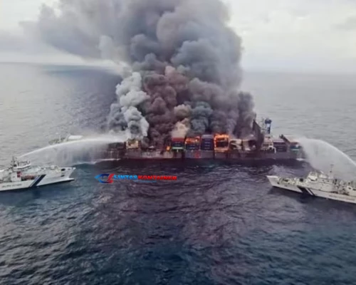 Kebakaran di Kapal Kontainer Singapura, 1 ABK WNI Dilaporkan Hilang