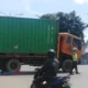 Truk Kontainer Mogok di Jalan Merdeka Kota Kupang, Lalu Lintas Macet Panjang!