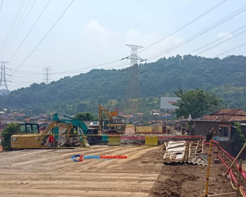 Jalur Cikuasa Atas ke Merak Ditutup, Pelabuhan Tetap Normal!