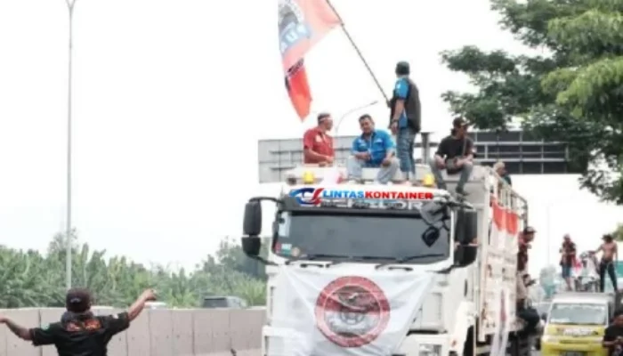 Ribuan Sopir Truk Demo Tolak Aturan ODOL, Apa yang Dikeluhkan?