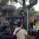 Rem Blong, Truk Tronton Muatan Kertas Tabrak Pohon dan Terguling di Pati