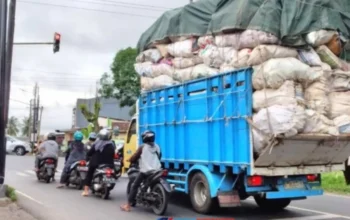 Sosialisasi ODOL, Sopir Kontainer: Kami Hanya Terima Angkutan!