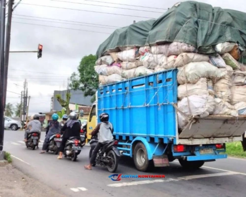 Sosialisasi ODOL, Sopir Kontainer: Kami Hanya Terima Angkutan!