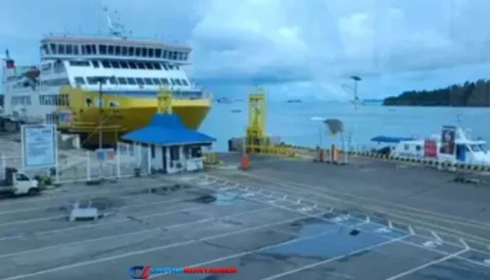 Antrean Pelabuhan Merak Kacau, Mobil Baru Datang Langsung Naik Kapal