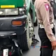 Pemotor Terluka Parah Akibat Tertabrak Truk Kontainer di Daan Mogot