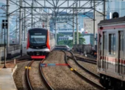 KAI Commuter Luncurkan KRL Baru CL-125: Jabodetabek Makin Nyaman!