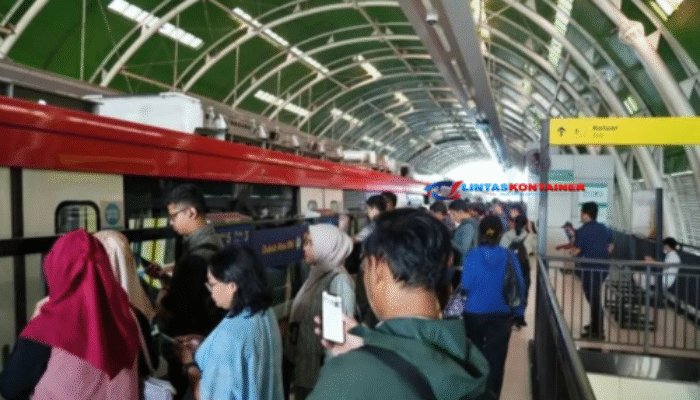 Menhub Dudy: Tarif LRT, MRT & KRL Jabodetabek Rp80 Berlaku 17-18 Agustus 2025