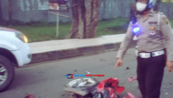 Tragedi Mitra Raya: Pemotor Tewas Tabrak Truk Kontainer!