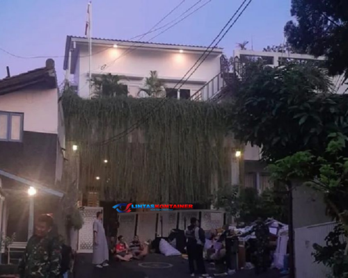 Rumah Sri Mulyani di Bintaro Dirusak dan Dijarah Massa Demo Dua Kali, TNI Jaga Ketat