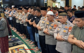 Polres Pelabuhan Tanjung Priok Gelar Salat Gaib, Doakan Driver Ojol Affan Kurniawan