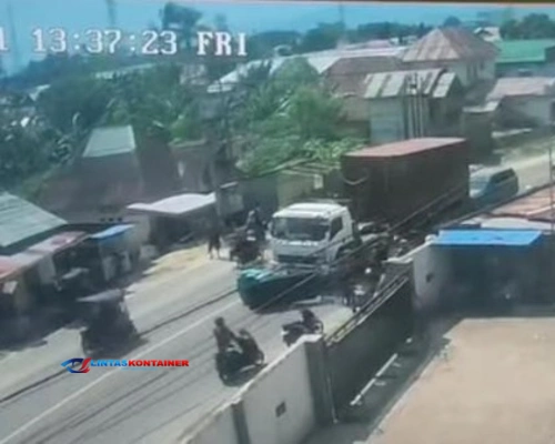 Tragedi di Gorontalo: Truk Kontainer Tabrak Bentor, 1 Orang Tewas