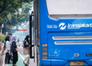 Daftar Rute TransJakarta yang Dialihkan Karena Ada Demo Buruh di DPR