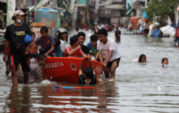 Banjir Jabodetabek Melanda: Bogor Darurat, 1.229 Warga Jakarta Diungsikan