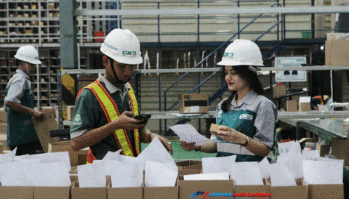 CKB Logistics Kejar Target Energi Bersih: Bangun PLTS Atap di Samarinda Hemat 30% Listrik!
