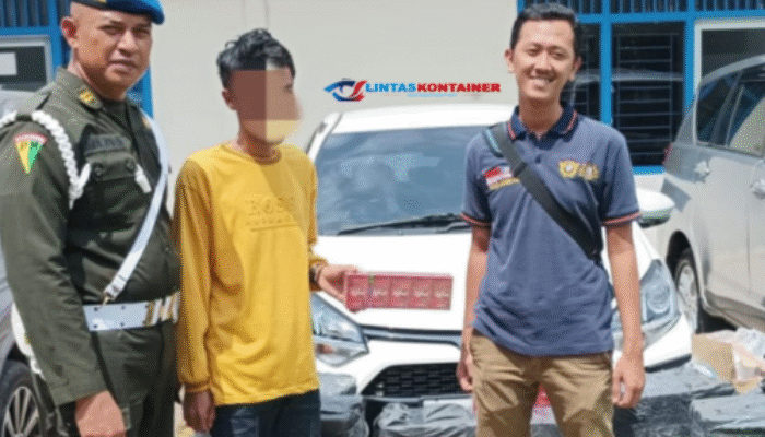 Bea Cukai Ungkap Modus Rokok Ilegal Diangkut Mobil Mewah di 2025