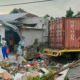 Kronologi Truk Kontainer Hantam Rumah dan Apotek di Polewali Mandar
