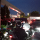 Macet Parah Jalan Letjen S Parman Arah Tomang Imbas Antrean Truk Kontainer!