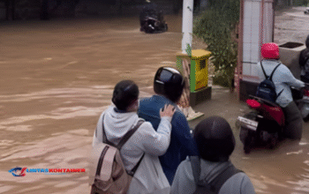 Banjir Kebon Jeruk: Puluhan Motor Mogok!