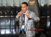 Hotman Paris Hutapea, Pengacara Nyentrik Raja Pailit dengan Bayaran Rp30 Miliar!