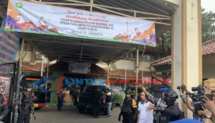 Ledakan di Masjid SMAN 72 Kelapa Gading: 54 Siswa Luka, Diduga dari Sound System