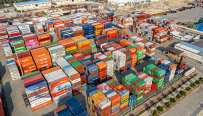 TPS Catat Arus Peti Kemas Naik 4,03% di Desember 2025