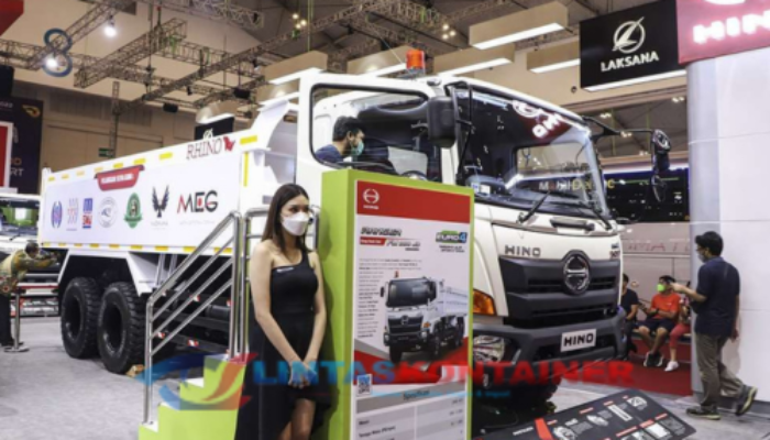 Banjir Truk Impor China Tak Sesuai Regulasi: Industri Otomotif RI Terancam!