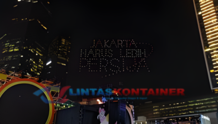 Drone 'Jakarta for Sumatra' Hiasi Langit Bundaran HI