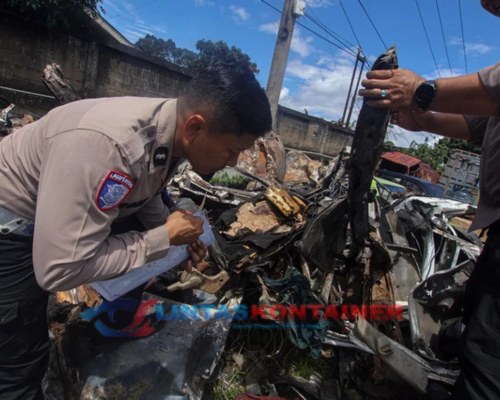 Kelebihan Muatan 12 Ton, Truk Alami Kecelakaan Maut di Tol Ciawi