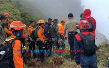 Basarnas Temukan 1 Korban Kecelakaan Pesawat ATR 42-500