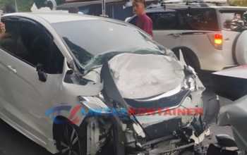 Truk Seruduk Minibus di Bandung Barat, Begini Kronologisnya