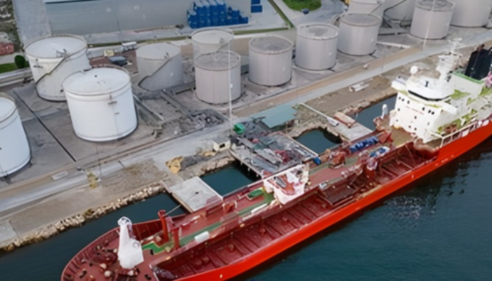 Pertamina Kemenlu Mulai Bahas Pembebasan 2 Tangker dari Hormuz